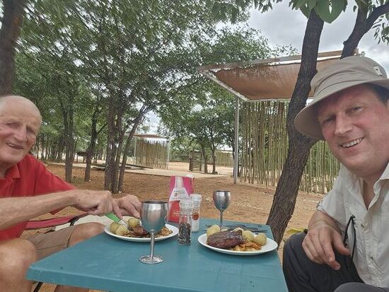 Selbstverpflegung aus allem Mitgebrachtem wird ein Festessen