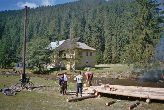 Fachmännischer Floßbau