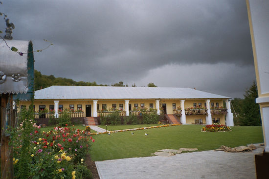 Kloster oder Fremdenpension ?