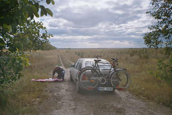 Picknickpause in der transnistrischen Steppe
