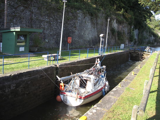 Das Boot in den Studeln gut auf Kurs halten !