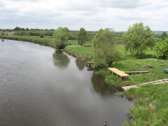 Rastplatz und Badestelle für die Dorfjugend. Noch nicht einmal ein Kiosk !