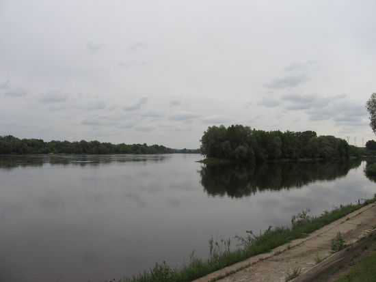 Zusammenfluß von Brda und Weichsel bei Fordon unterhalb von Bydgodszcz, Brda-Stromkilometer Null! 772 Stromkilometer der Weichsel, gerechnet ab ihrer Quelle.
Auch hier nichts Spektakuläres.