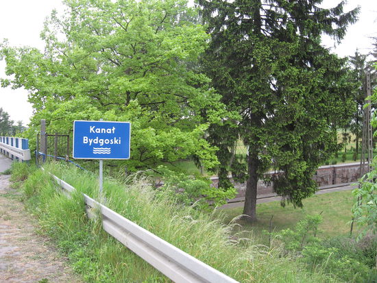 Der Schleusenwärter wohnt irgendwo in der Nähe. Wie merkt er es nur, wenn jemand schleusen möchte ?