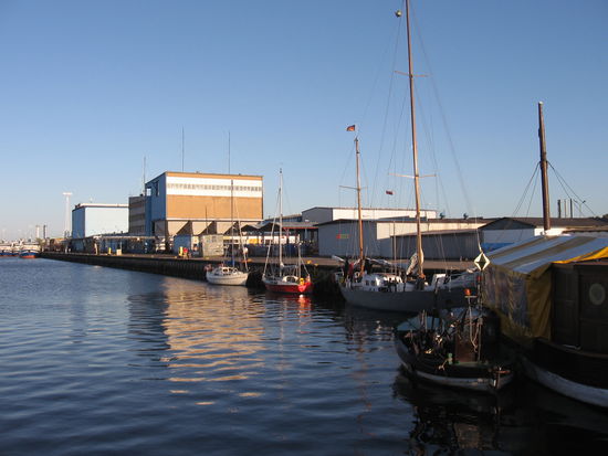 Wladyslawowo war einmal der größte Fischereihafen in Polen. Heute ist er auf die Fangquoten zusammengeschrumpft und bietet für Sportboote viel Platz.