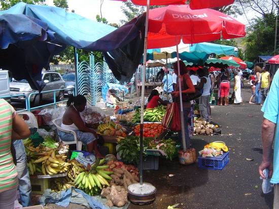 Der schwarze Markt der Streikbrecher sieht aber noch ganz schön bunt aus !