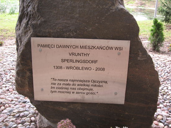 700 Jahre schon ist die Weichselniederung besiedelt, zunächst waren es unzugängliche Rückzugsbebiete für Minderheiten, die hier nicht bedrängt wurden.