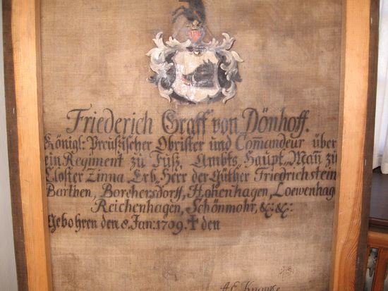 Mit Unterstützung des Vereins ehemaliger Morunger  werden im Stadtmuseum  auch die Wappen und Familienbilder ehemaliger ostpreussischer  Grundbesitzer gezeigt.