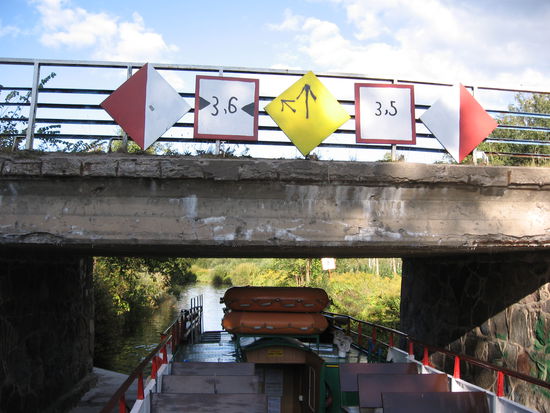 .......und drunter durch auch, wenn man Kopf und Führerhaus einzieht.