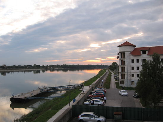 Auf dem Donaudeich soll mich morgen der Weg donauaufwärts führen