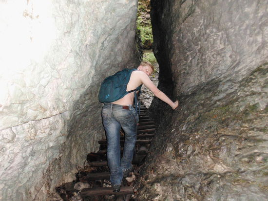 wir müßten doch bald oben sein ?  Wie kommen wir da nur an ?