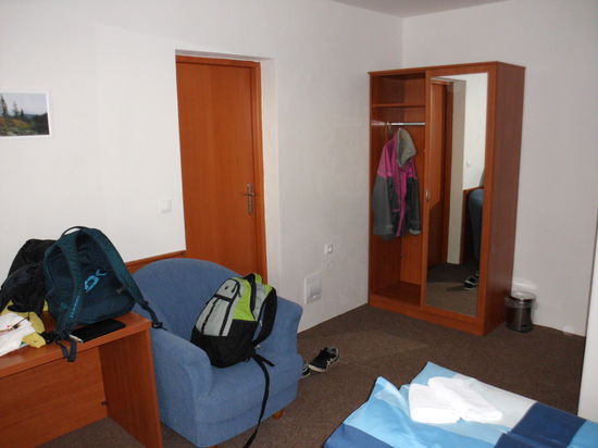 In der Pension u'Hanky sind wir gut angekommen, sogar fast ganz trocken. Hier kann man sich wohlfühlen. Und, wenn das Wetter morgen schön werden sollte, Großes unternehmen!