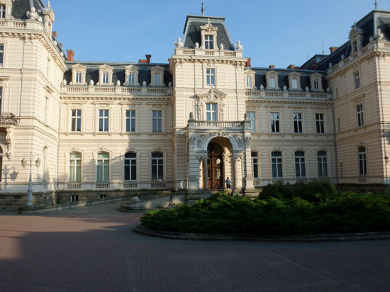 Das ehemalige Potozki-Palais, heute Gemäldegalerie