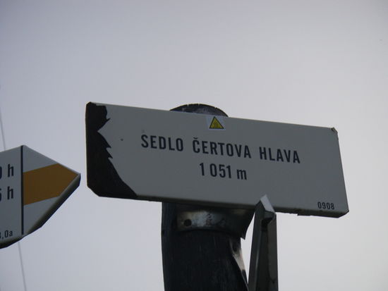 Geschafft ! Aber wir müssen auf so einem Holperweg auch wieder runter, bevor es dunkel wird!