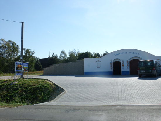 Bei Weinkellern dieser typischen Art im Marchtal kann ich widerstehen...