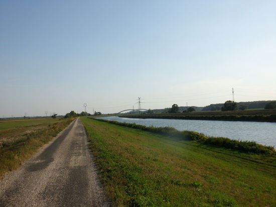Bei Windstelle wird der Trip noch zu einem genüsslichen Höhepunkt der Radtour ohne Stress