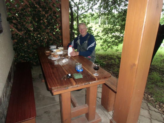 Sogar trocken sitzt man hier draußen!