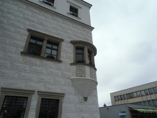 Eindrucksvoll die schöne Restaurierung des Rathauses in Renaissancestil