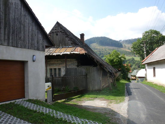 Von touristischer Erschließung zeugen inzwischen viele Hinweisschilder, aber der ursprüngliche Charakter ist noch erhalten.