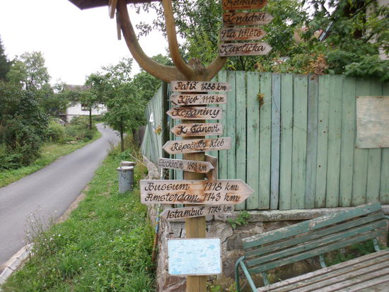 ....iommerhin mit der übrigen Welt verbunden, wenn auch etwas weiter weg!