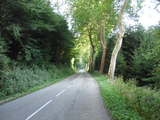 So schön leer sind auch die Straßen - allerdings haben wir heute Sonntag.