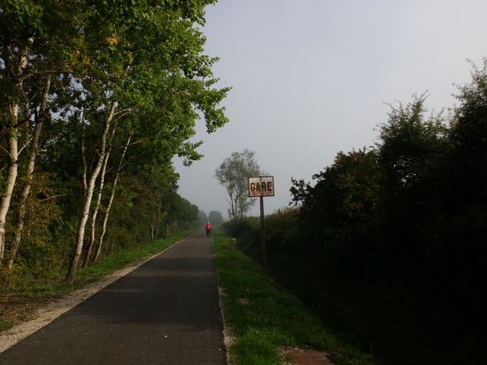 Wir wollen möglichst keinen Weg doppelt fahren, so nehmen wir uns für das Stück zurück bis Sarreguemines wieder eine stillgelegte Bahntrasse vor.