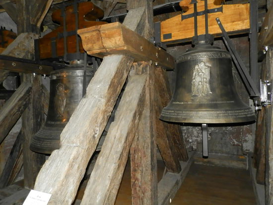 Wir besichtigen zunächst das Dominikanerkloster, klettern auf den Turm der Martinskirche,