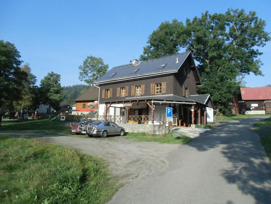 Schon morgens um 7 Uhr strahlend blauer Himmel, als wir von unserem Quartier starten.