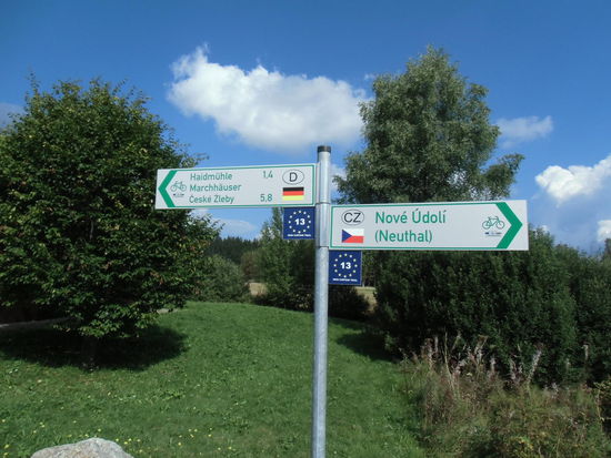 Wieder sind wir aus dem Bodennebel in sonnige Höhen gekommen, dieses Mal mit dem Zug