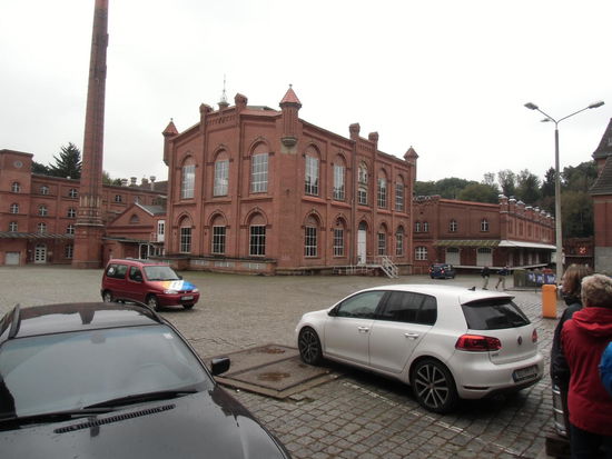 Die ganze Brauerei unter Denkmalschutz, und dennoch ein funktionierendes Brauhaus, in dem das Bier noch wie vor 30 Jahren langsam reifen kann.