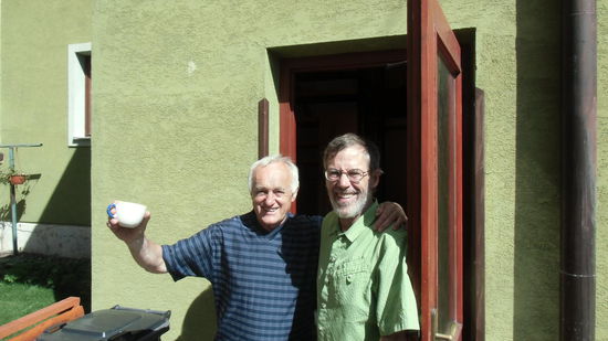 Der Hausherr erkennt mich sogar wieder, sofort sind wir seine Stammgäste und dürfen ihn Milan nennen.