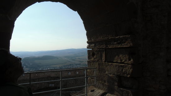 Was ist schöner, der Blick übers Land oder der leise Durchzug bei dieser Hitze ?