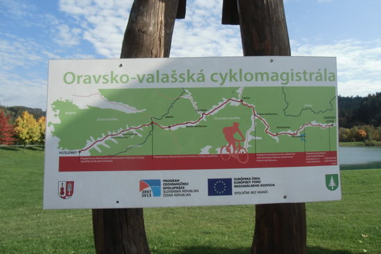 Das wird einmal die komplette Traumroute. Noch hat sie Lücken, aber allein schon ein Grund, später sie noch einmal komplett abzuradeln: Von Huslenky in Mähren bis Oravska Lesna im Norden der Slowakei, eine solide 3-Tagestour könnte das sein.