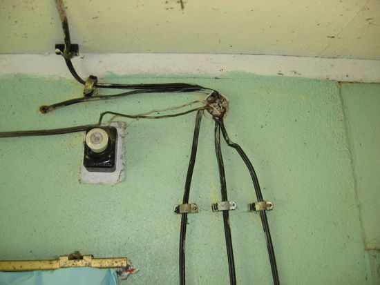 Wer macht hier wie das Licht aus ?