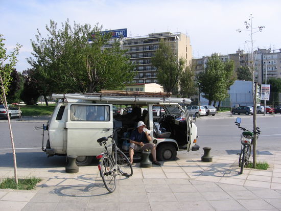 Mittagsrast in südlicher Sonne - Zeit zum Wundenlecken