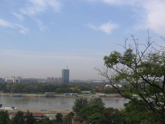 Blick auf Novi Beograd - die Geschäftscity