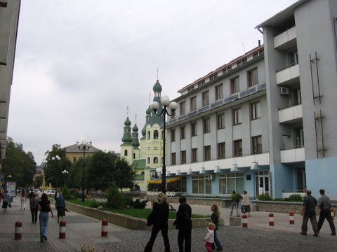 Die Kirchen erleben in der Ukraine und in Rumänien einen Boom, überall wird neu gebaut oder frisch restauriert