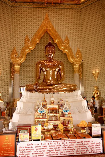 der goldene Buddha im Wat Trimit