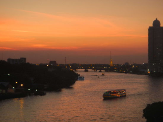 die Sonnenuntergaenge hier sind richtig toll!!