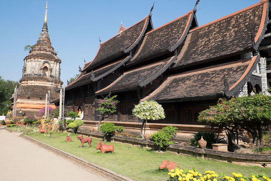 Wat Lok Molee, auf dem Weg zum Chang Puak Gate (Norttor)