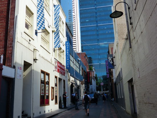 in chinatown gibt es natuerlich ein hofbraeuhaus..... wirklich witzig aber recht kostenintensiv, eine vorspeise reicht locker zum satt werde...