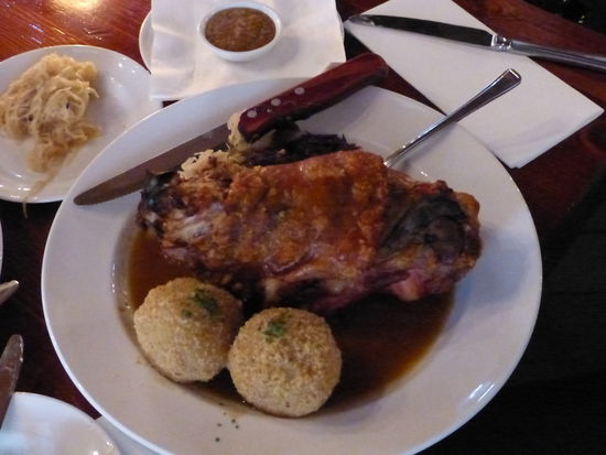 das war das essen von zwei netten australiern rory und marie vom nebentisch....