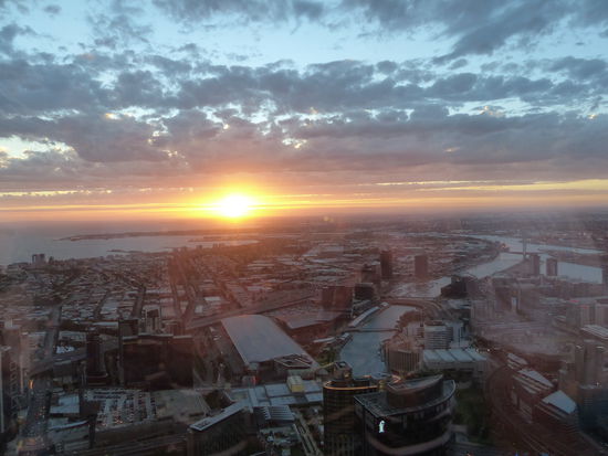sonnenuntergang in melbourne, unbedingt raufgehen, viel eindruck fuer wenig geld