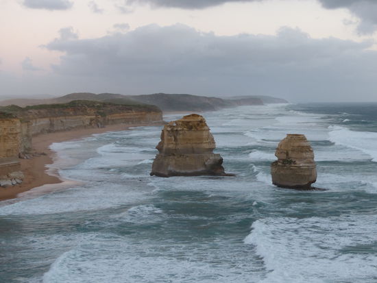 das meer hatte so ein kraft, die wellen kamen von so weit an den strand gedonnert. einer der schoensten augenblicke der reise