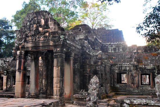 Banteay Kdei direkt nach Sonnenaufgang - fast menschenleer