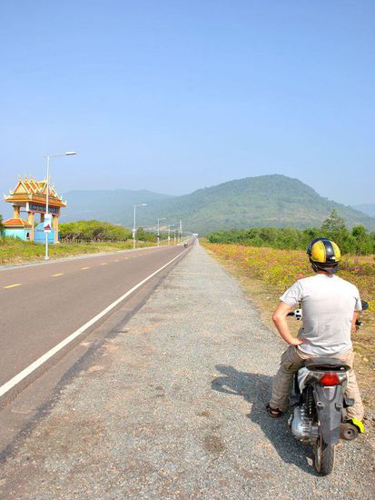 at the bottom.... da geht's hinauf