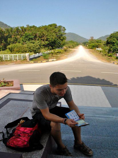 hier geht ein leichter Wind und es ist schattig! juhu - von "da hinten" sind wir gekommen...