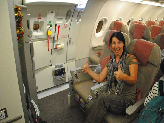 happy, konnten für den ersten Flug die Sitzplätze umbuchen - mehr Beinfreiheit