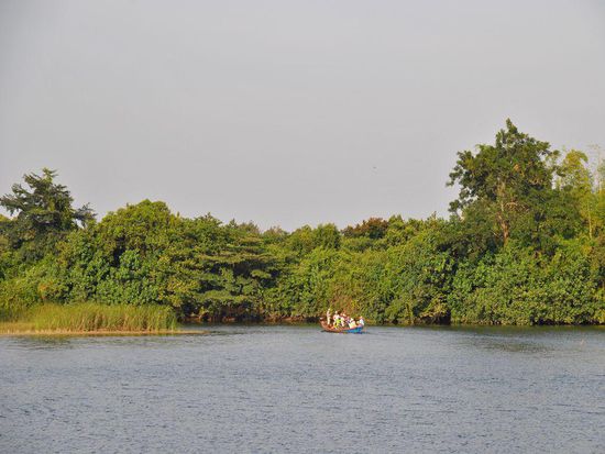 Jürg, Dimitri und ich fragen uns, ob wir die anderen jemals wiedersehen werden... 