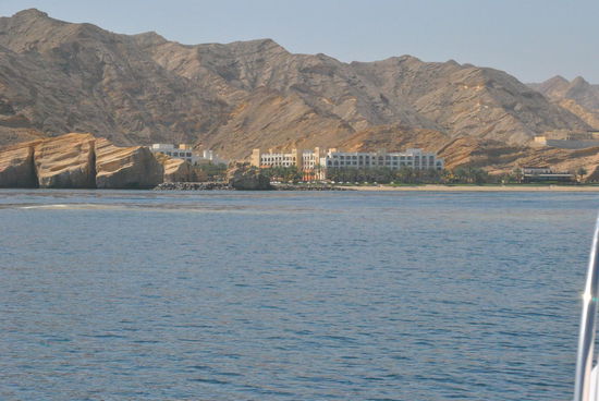 Luxuriös, teuer, aber für unseren Geschmack unpassend und störend in der Landschaft: Hotel-Klötze